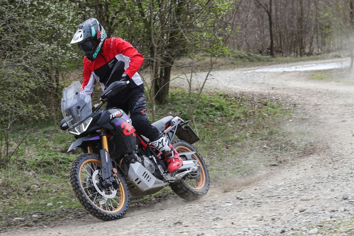 Aprilia Tuareg Rally 660: il ritorno di una leggenda, più cattiva e pronta al deserto +VIDEO+